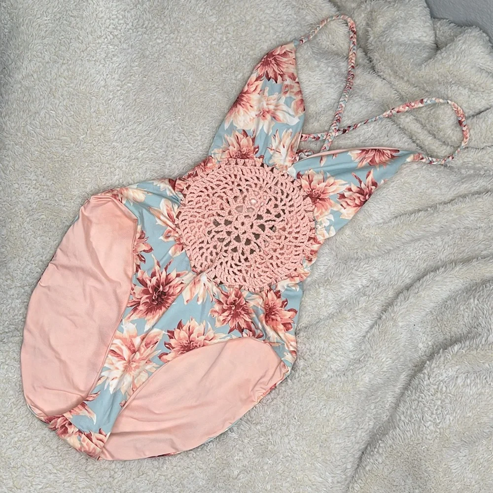 Frankies Bikinis
